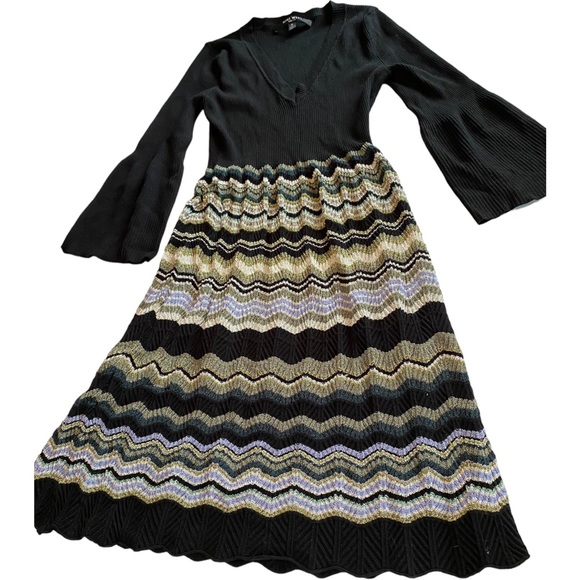 Nine West Women’s 3/4 Bell Sleeve Sweater Dress (M) - Picture 3 of 9